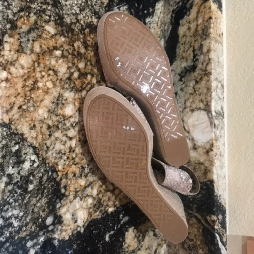 Antonio Melani Espadrille Wedges. 9.5 NWOT‎